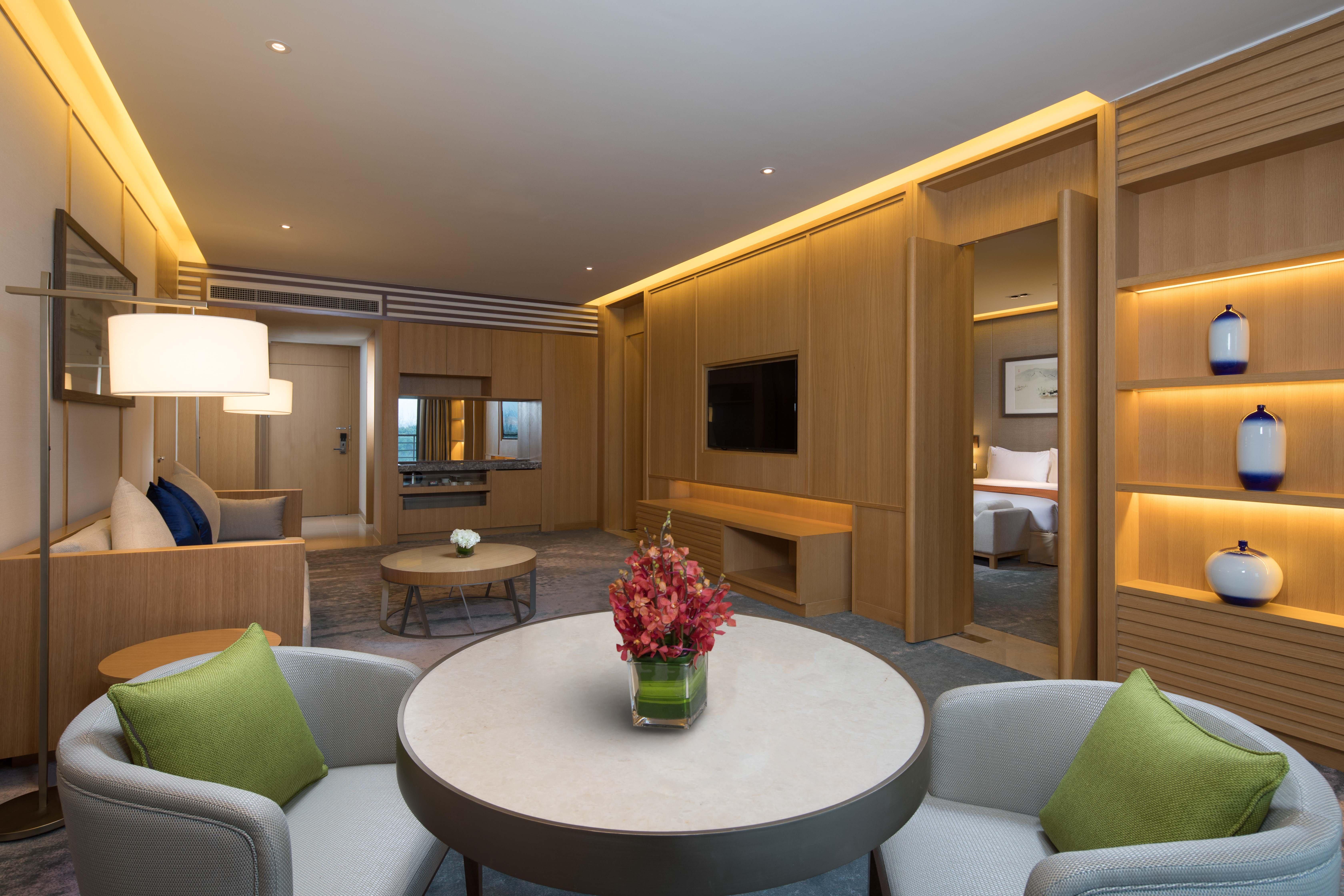 Holiday Inn Kunshan Huaqiao By Ihg Exterior photo